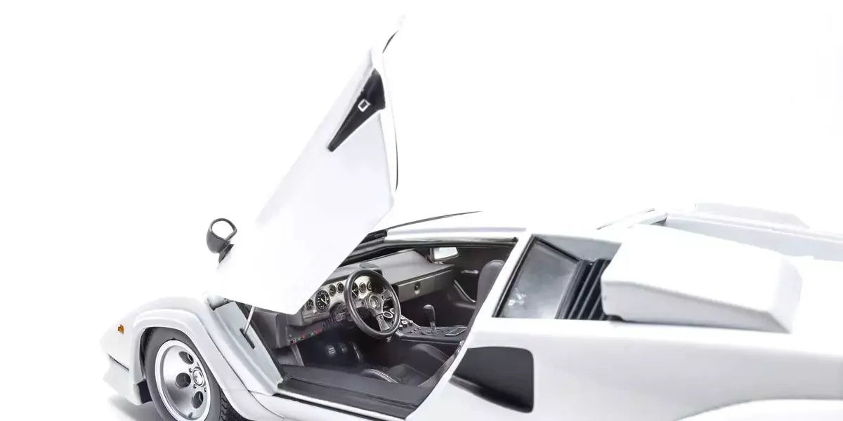 Kyosho 1/18 Lamborghini Countach LP 400 S White (Int. Black) Diecast Model Car